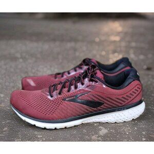 Brooks Ghost 12  Athletic Running Shoes Men's Size 14 Red / Black